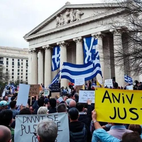 Conflitos em Atenas marcam o 2º aniversário do desastre ferroviário